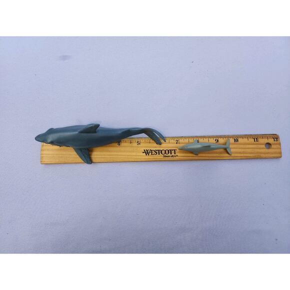 Lot of 5 Ocean Sea Animals Orca Humpback Whale Great White Shark Dolphin 2-7" - Picture 5 of 7